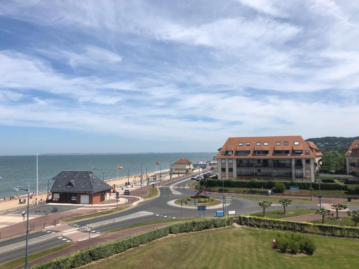 Prise De Vue A 2 Pas De La Plage Apartment Villers-sur-Mer Exterior photo